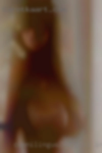 Cunnilingus246 girl in volleyball shorts wants to fuck